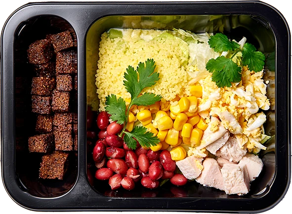 Блюдо: Чоп-салат с курицей, фасолью и яйцом