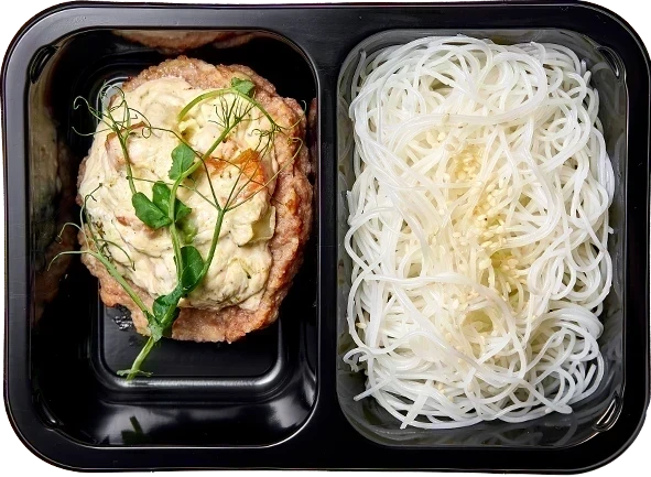 Блюдо: Мясная ватрушка, запеченная с овощами, Лапша фунчоза